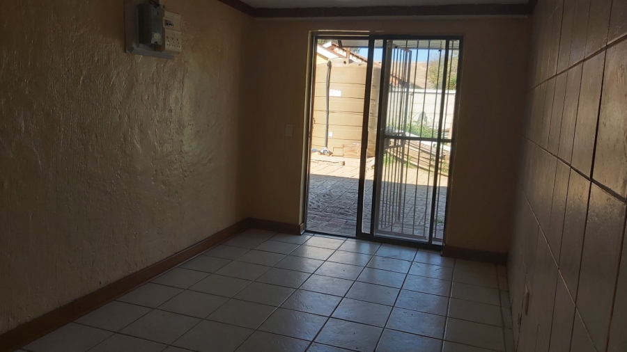 To Let 1 Bedroom Property for Rent in Noordhoek Free State